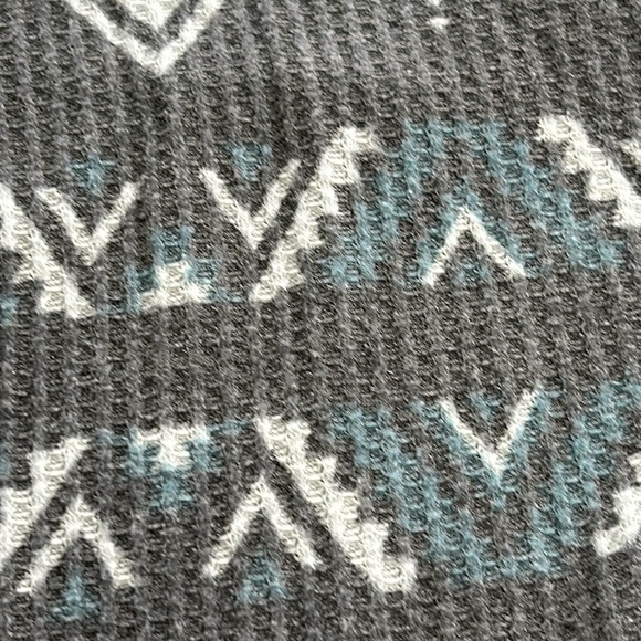 LulaRoe Aztec print top.  Waffle knit fabric. Good condition. Size Large. - Picture 4 of 11